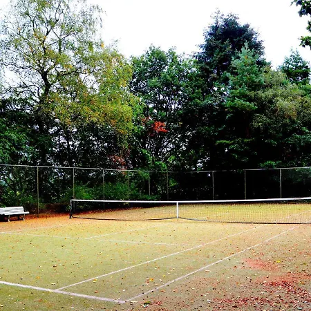 別荘 Quaint Mansion In With Terrace Oploo