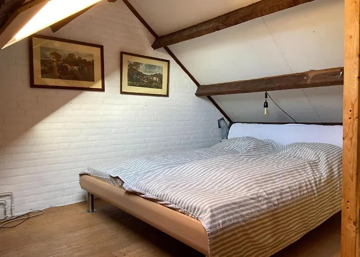 Quaint Mansion In With Terrace Hébergement de vacances Oploo