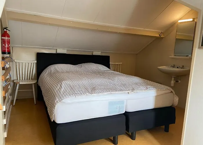 Hébergement de vacances Quaint Mansion In With Terrace