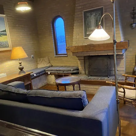 بيت للعطل Quaint Mansion In With Terrace Oploo